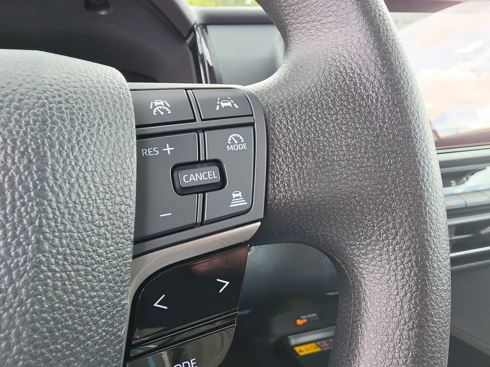 2025 Toyota Camry LE photo 14