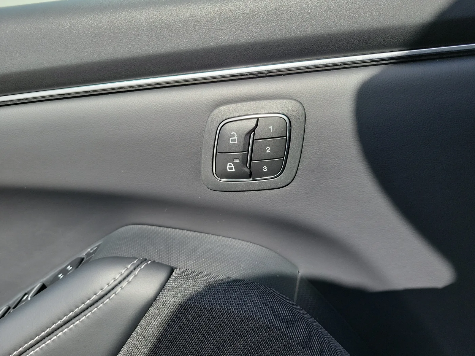 2024 Ford Mustang Mach-E Select photo 27