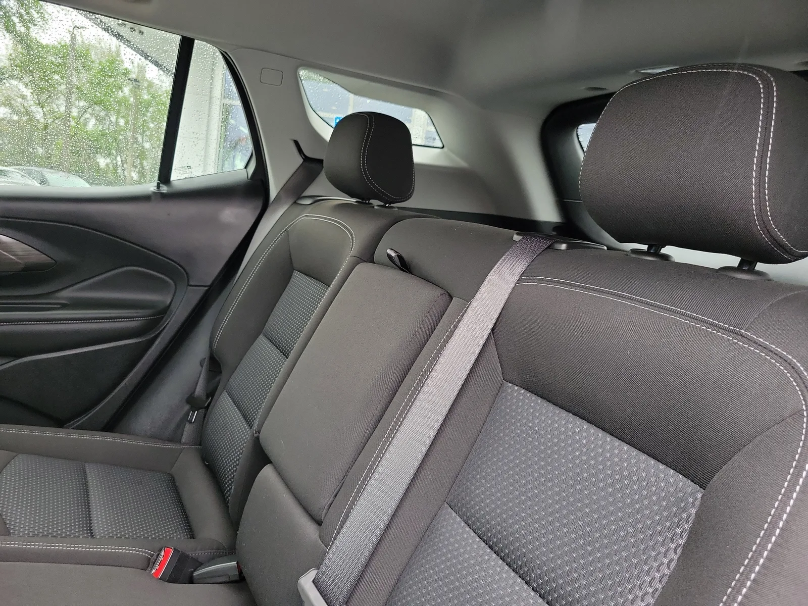 2023 GMC Terrain SLE photo 12