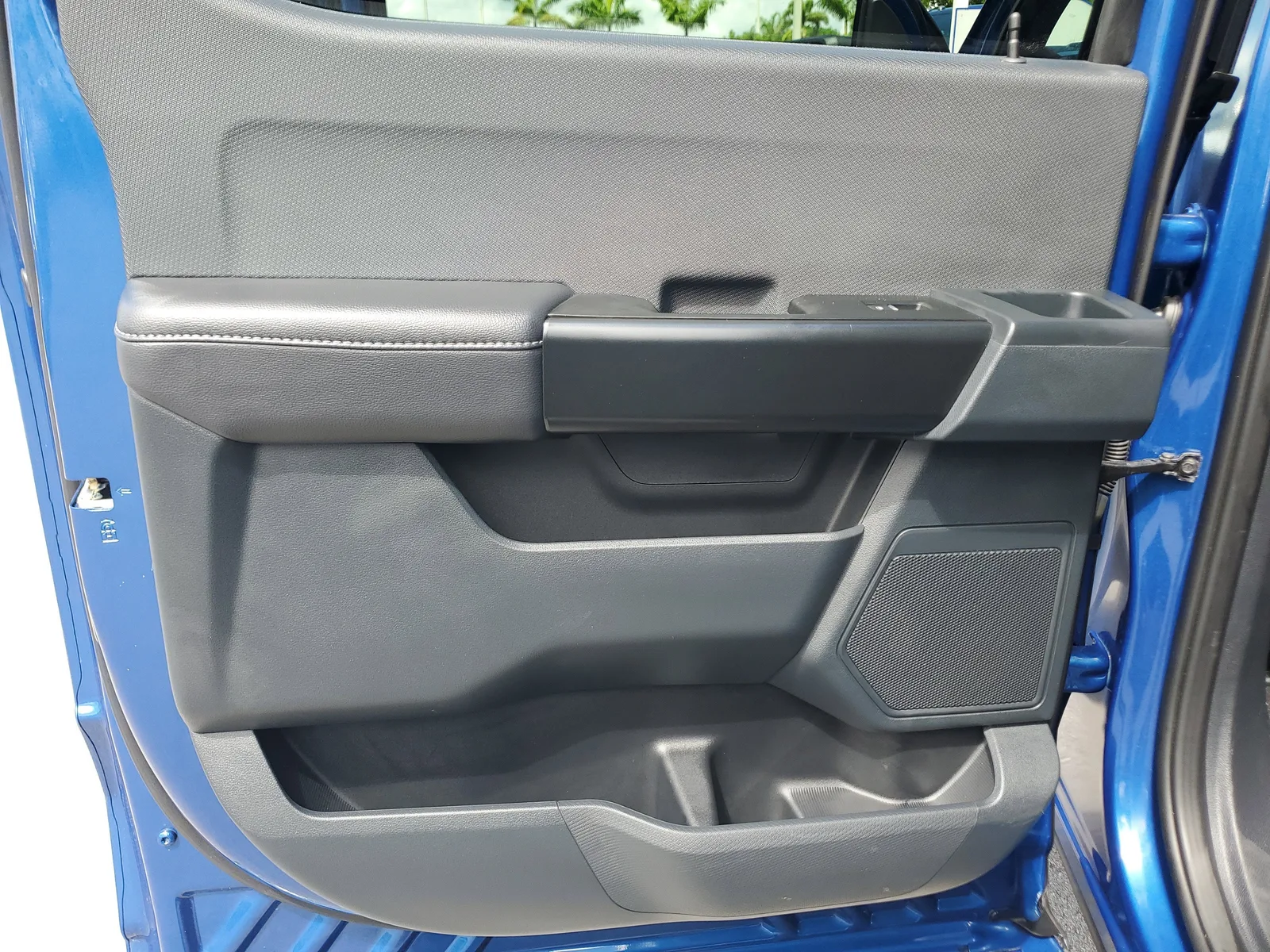 2025 Ford F-150 STX 4WD photo 17