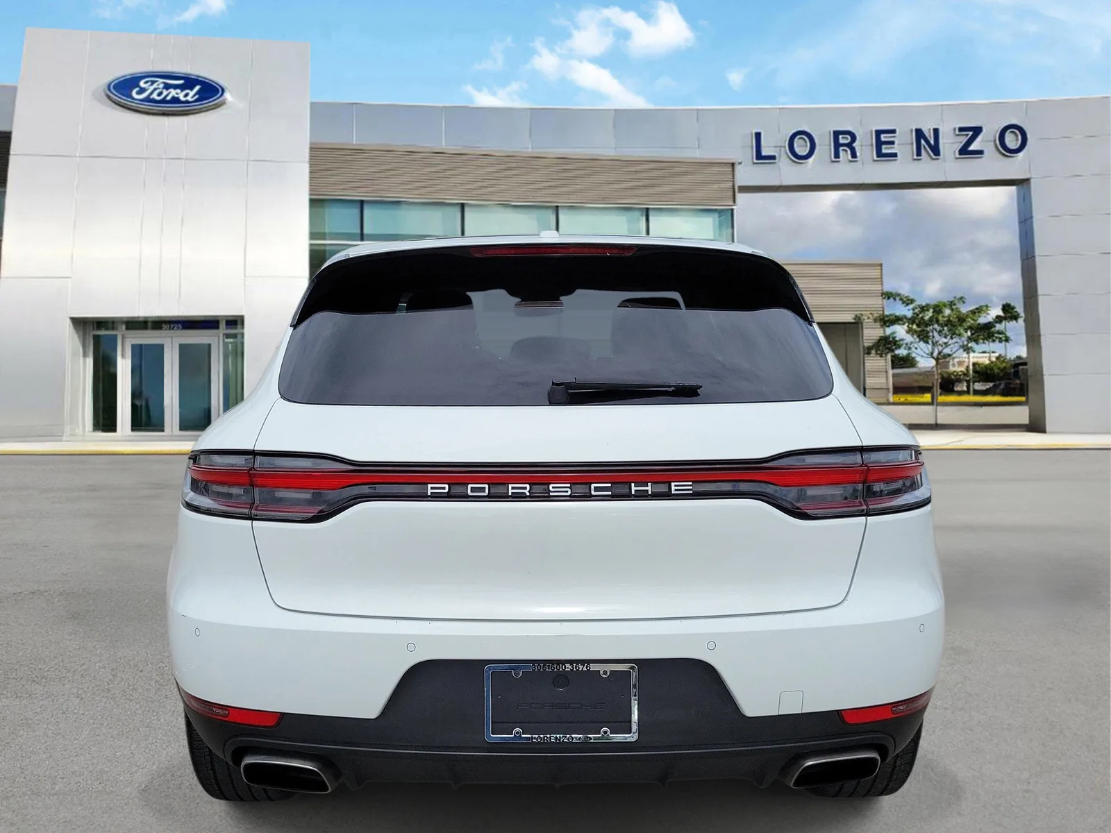 2021 Porsche Macan Base photo 6