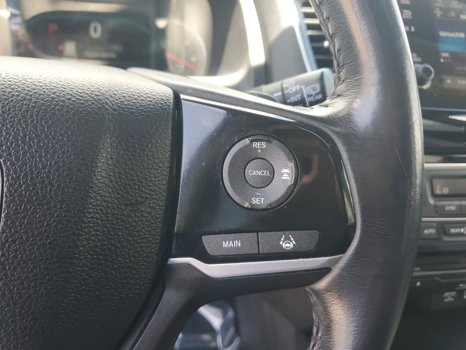 2022 Honda Pilot Touring 7-Passenger photo 25
