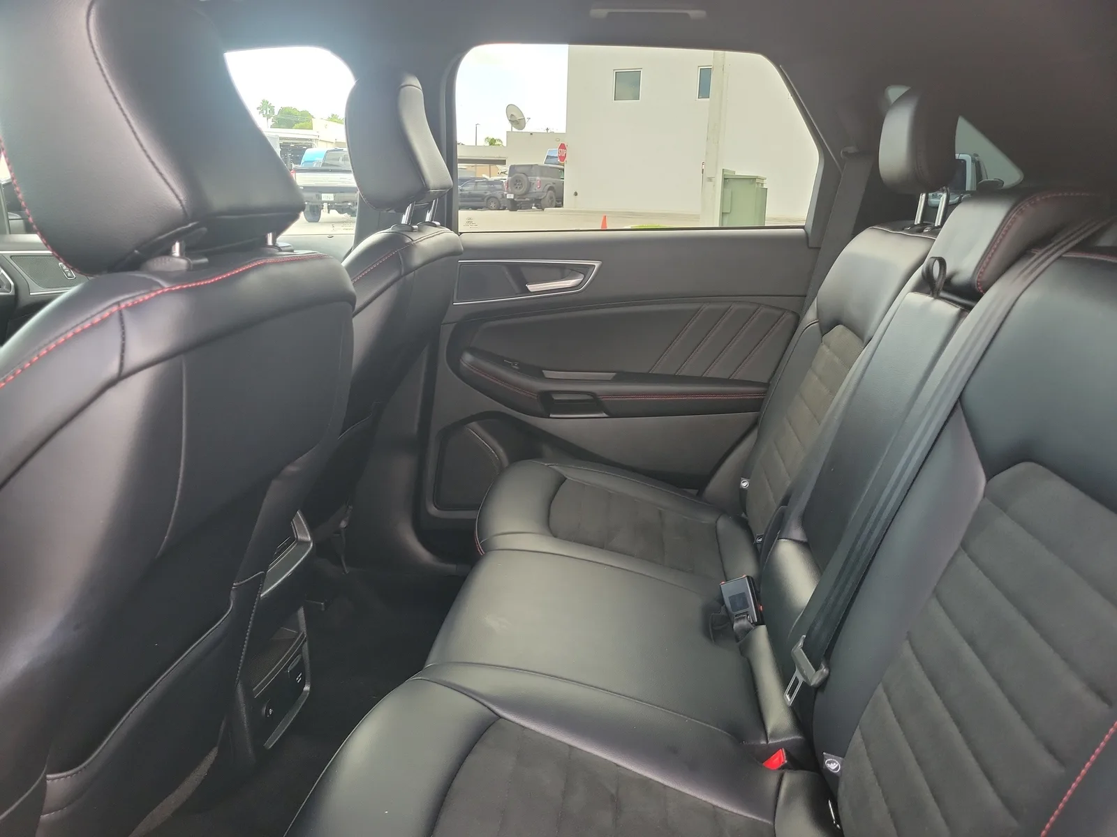 2024 Ford Edge ST-Line 4WD photo 14