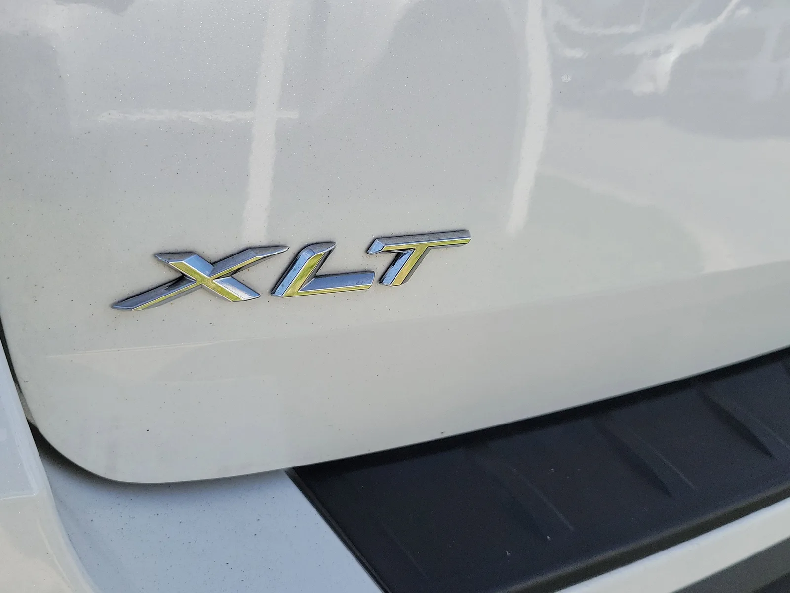 2023 Ford Explorer XLT photo 32