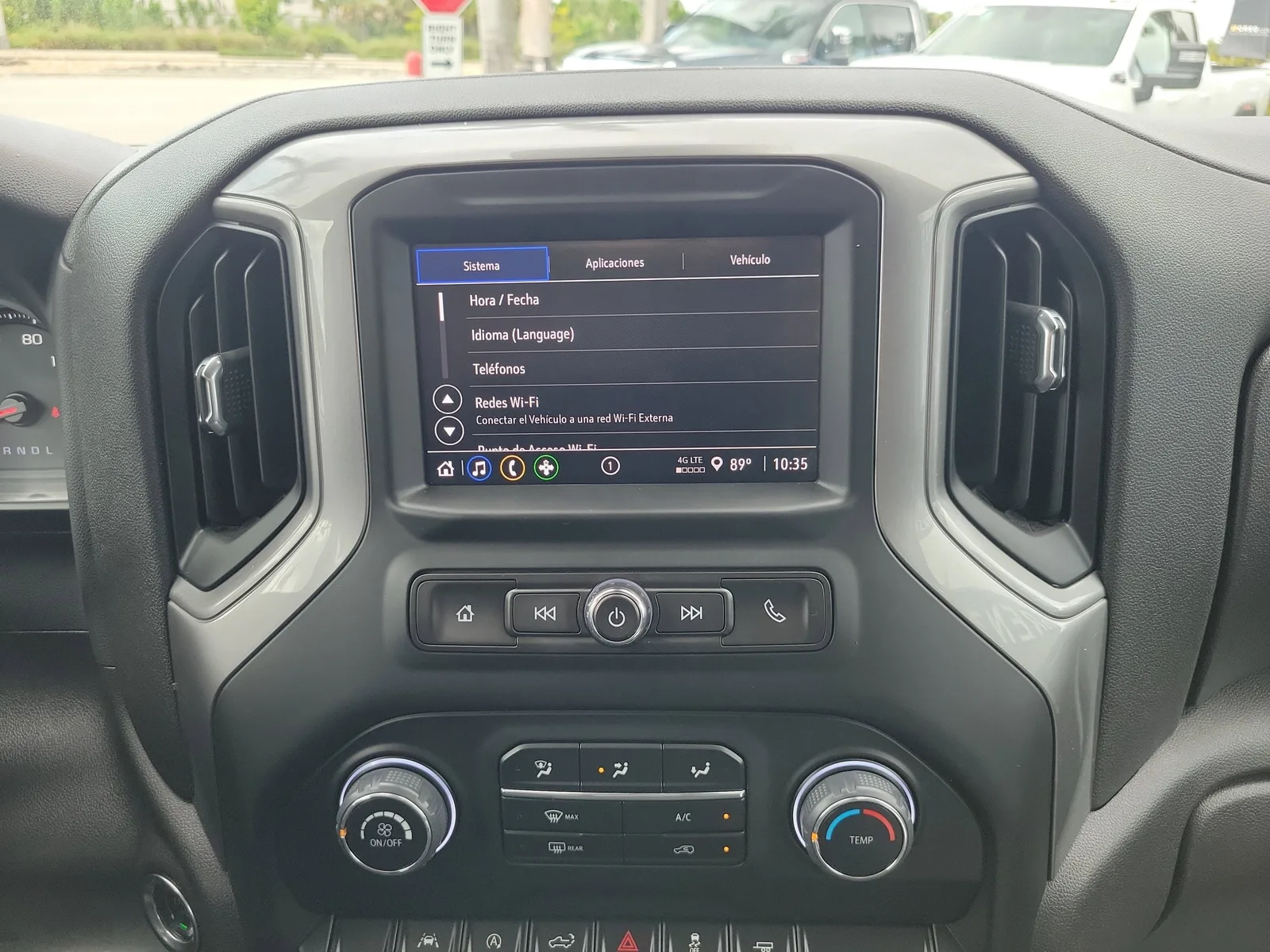 2024 Chevrolet Silverado 1500 Custom photo 21