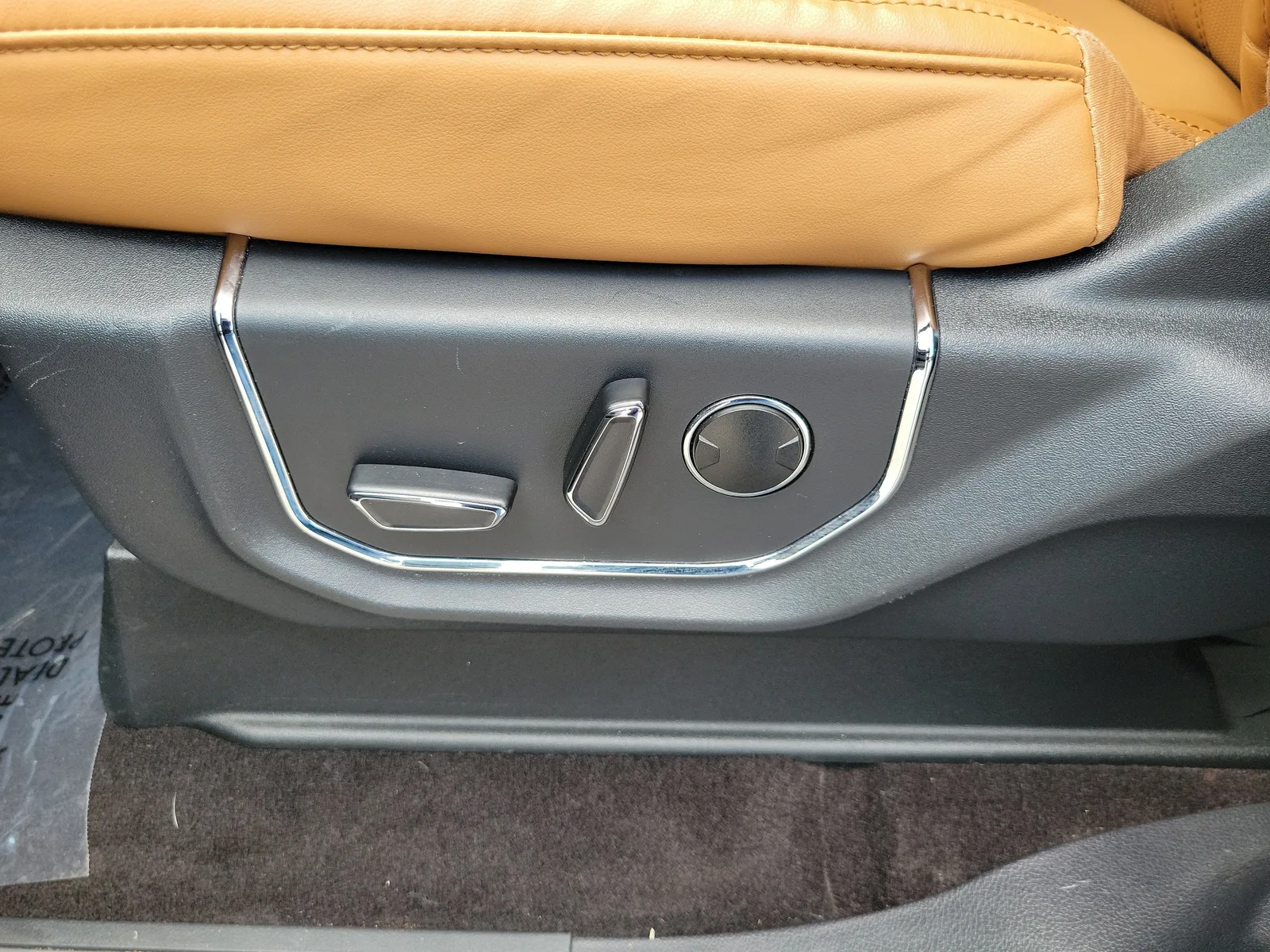 2023 Ford Expedition Max Platinum photo 25