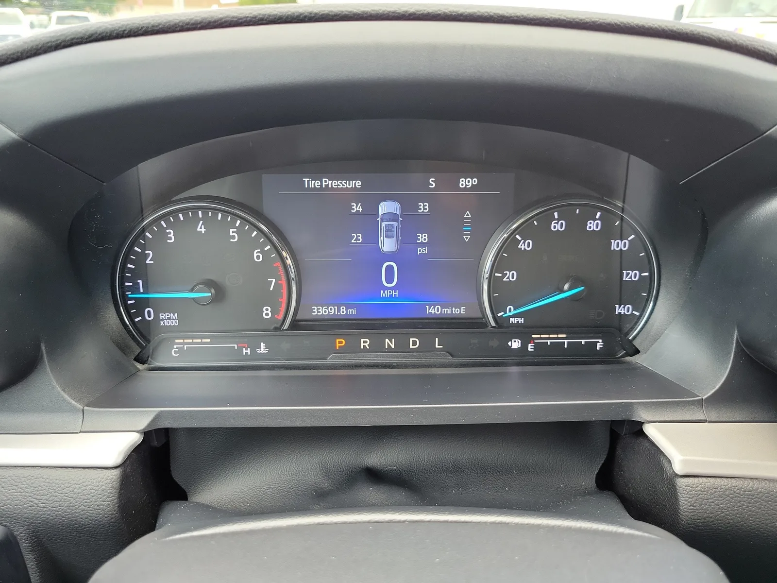 2023 Ford Explorer XLT photo 26