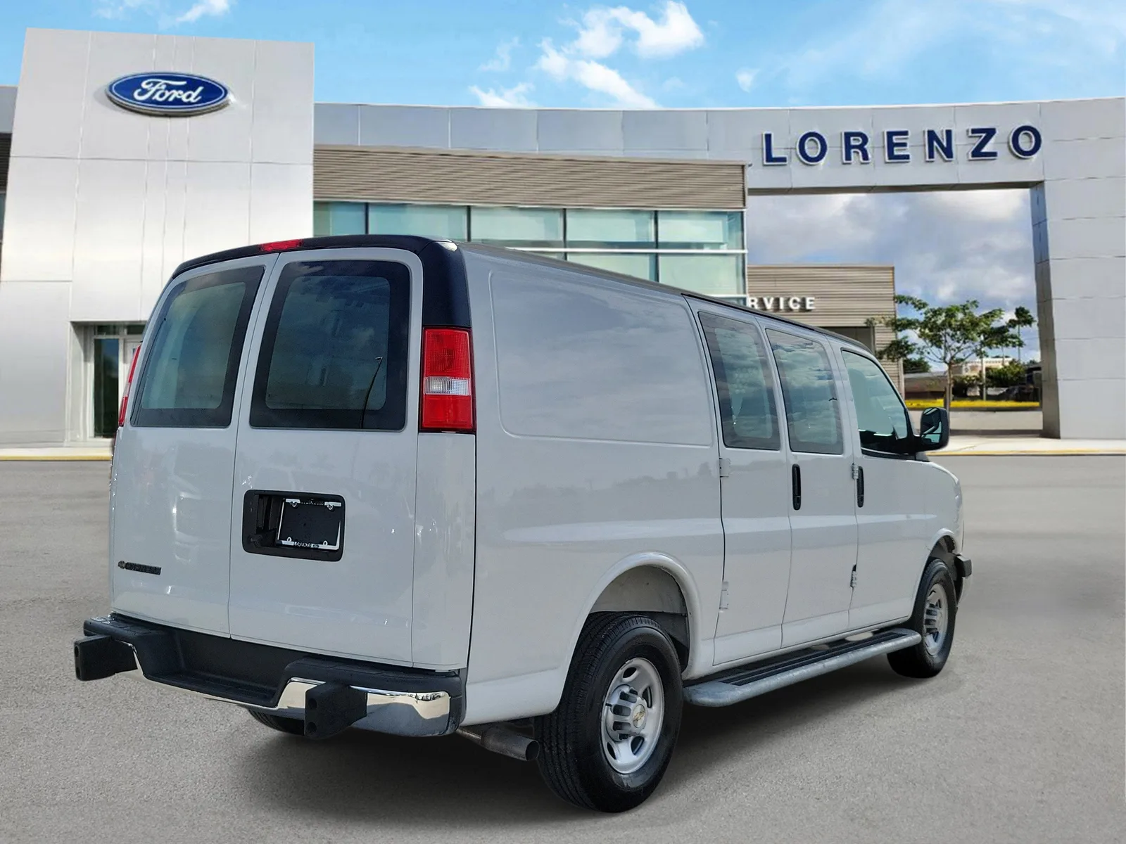2025 Chevrolet Express Cargo Van Work Van photo 5