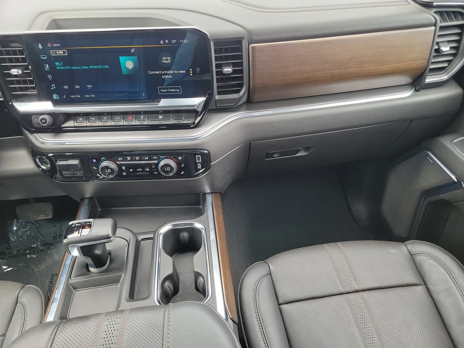 2024 Chevrolet Silverado 1500 High Country 4WD photo 17