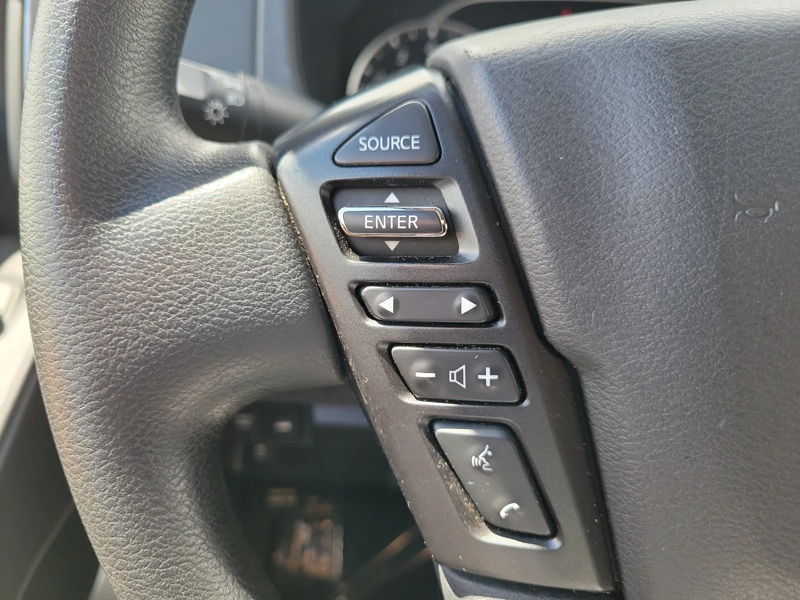 2023 Nissan Frontier SV 4WD photo 20