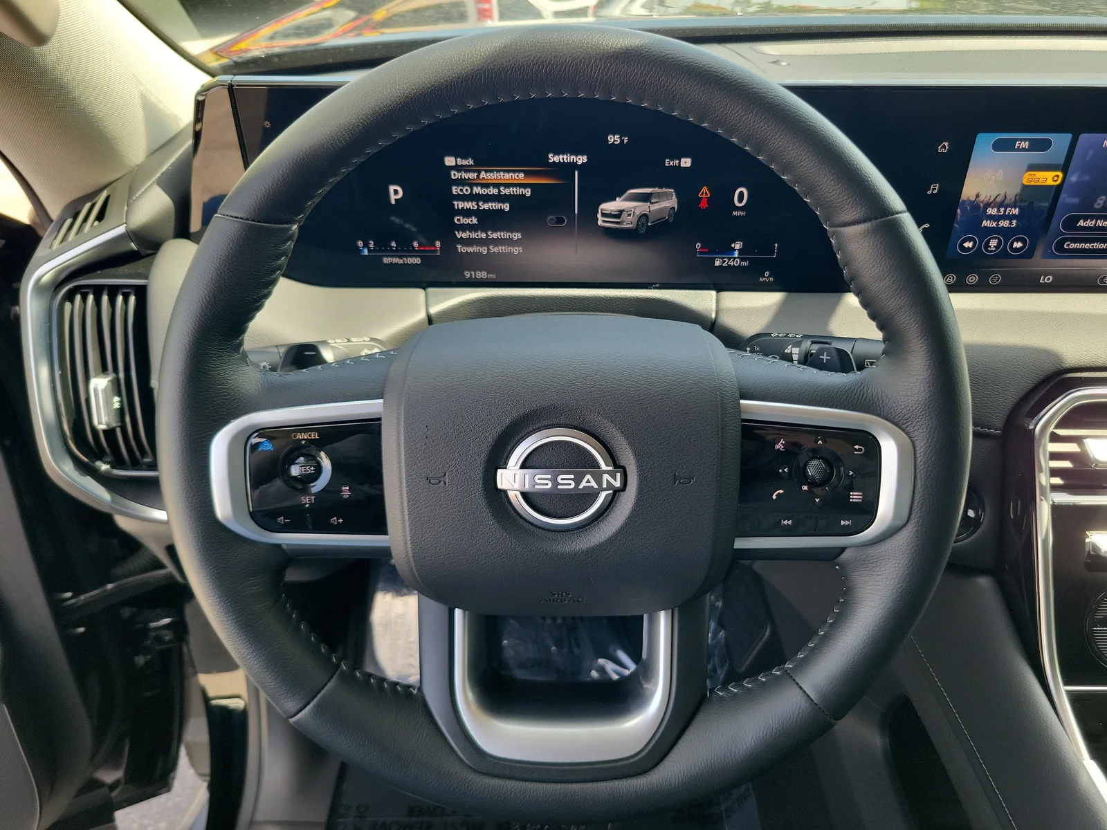 2026 Nissan Armada SV photo 20