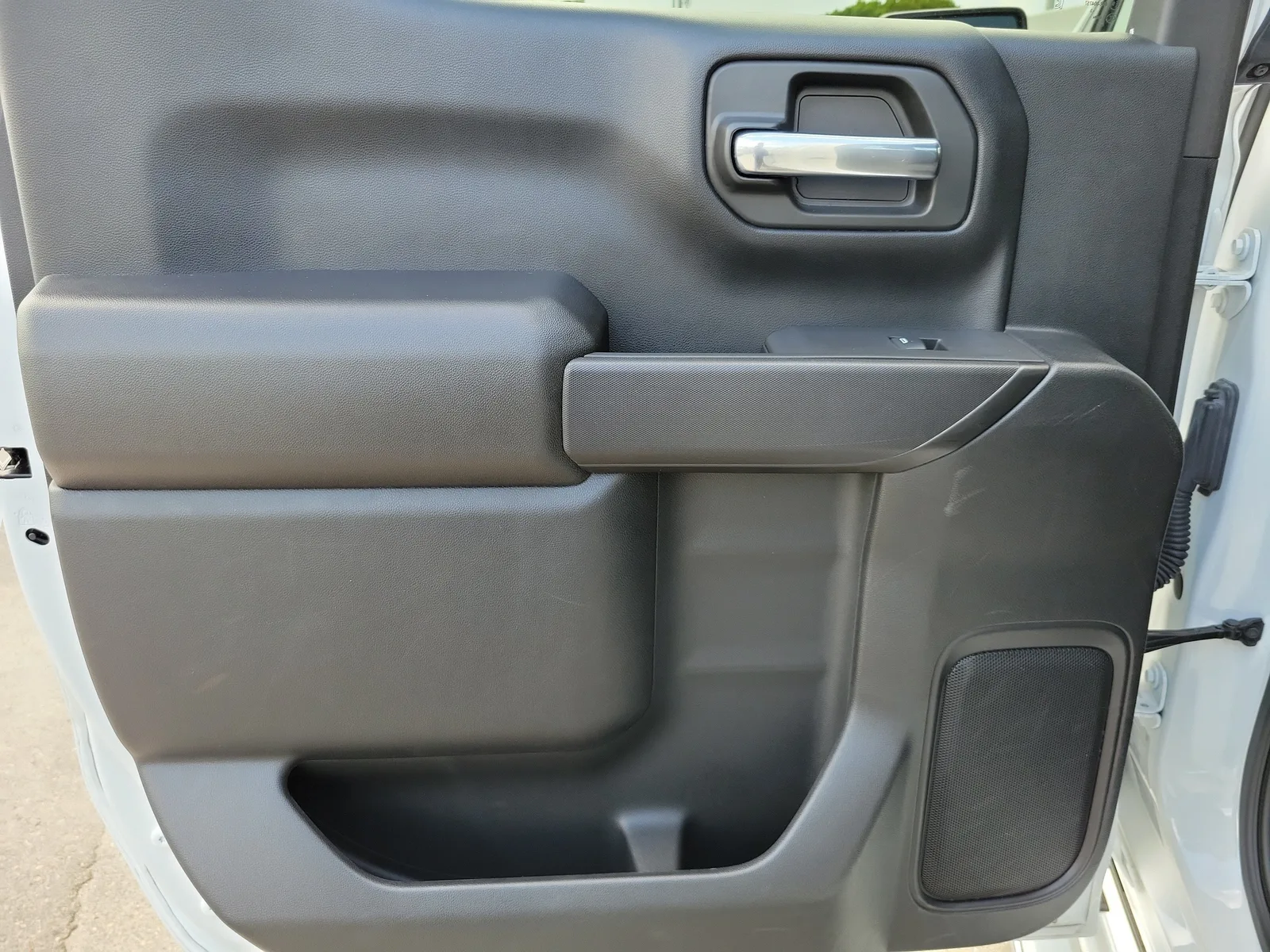 2024 Chevrolet Silverado 1500 Custom photo 21