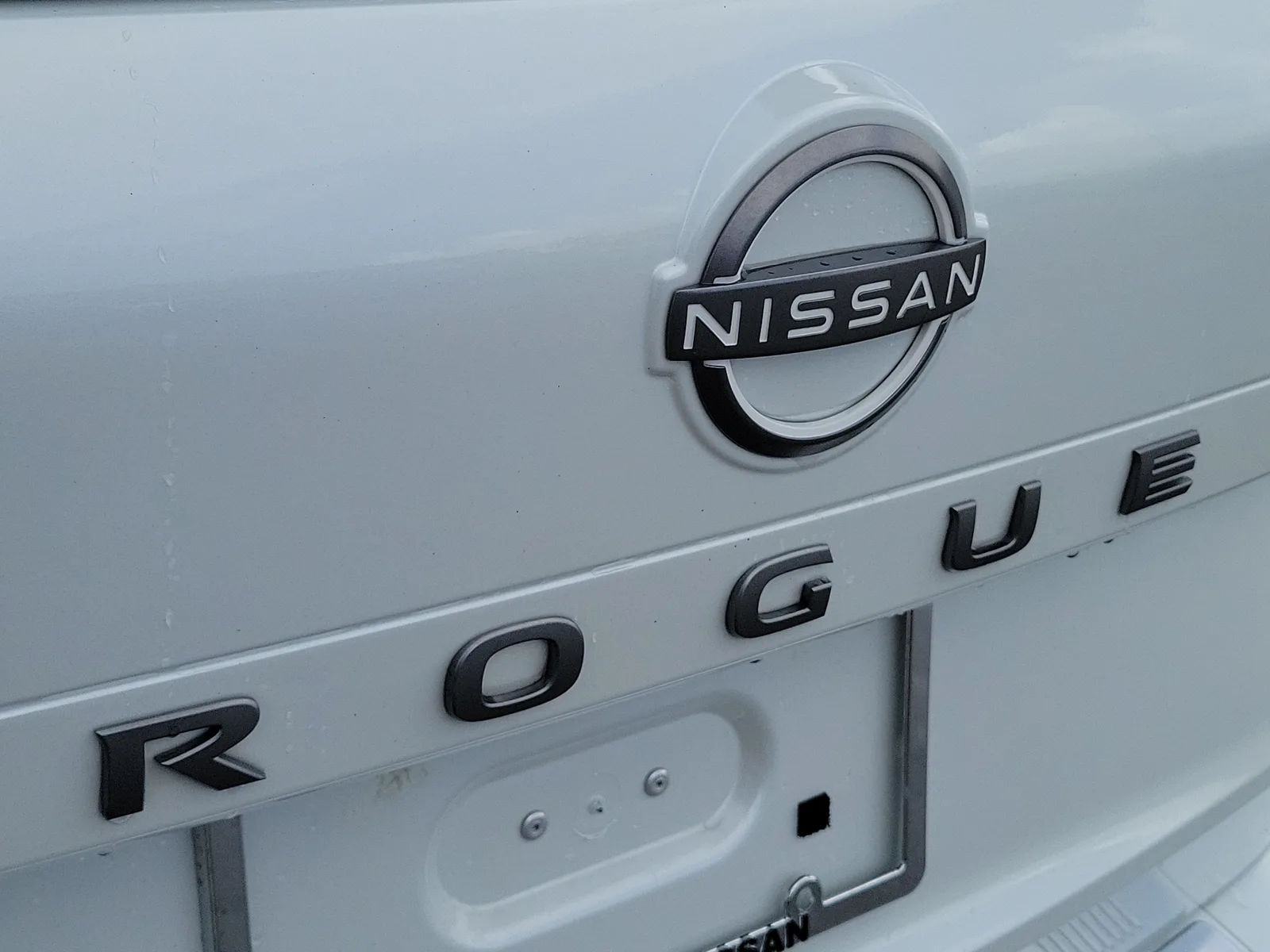 2025 Nissan Rogue SV photo 30