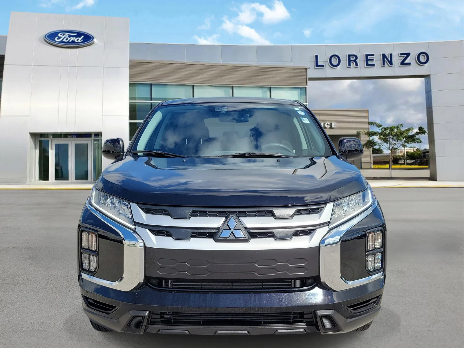 2025 Mitsubishi Outlander Sport ES 4WD photo 2