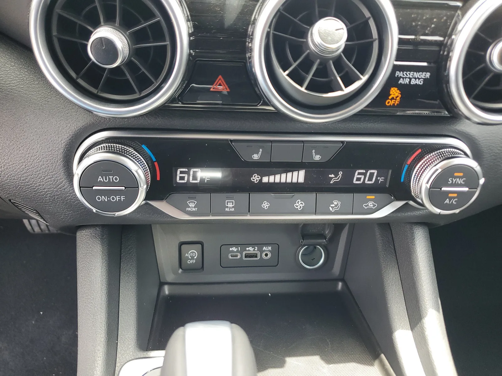 2025 Nissan Sentra SR photo 16