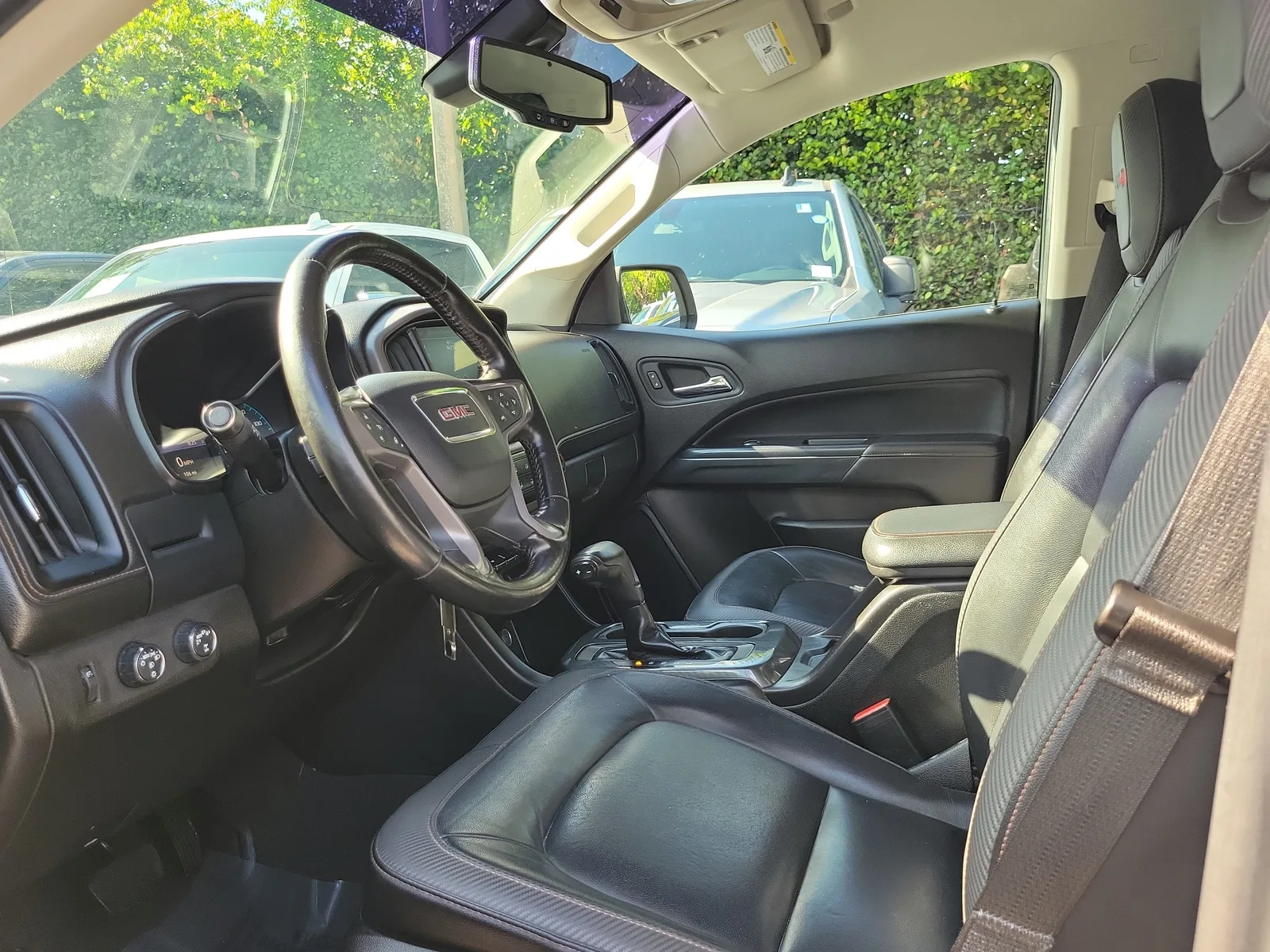 2021 GMC Canyon 4WD AT4 w/Leather photo 11