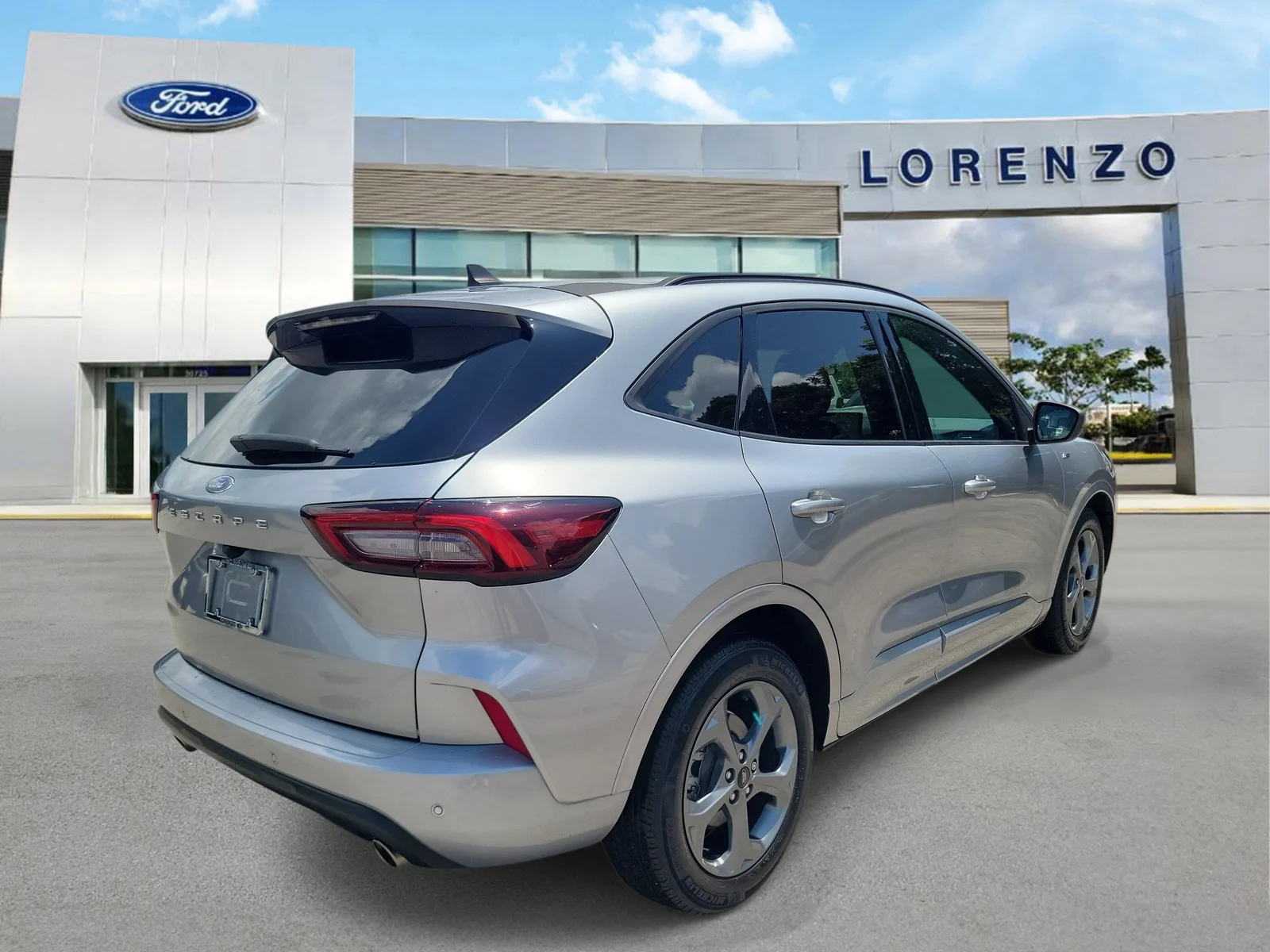 2024 Ford Escape ST-Line photo 5