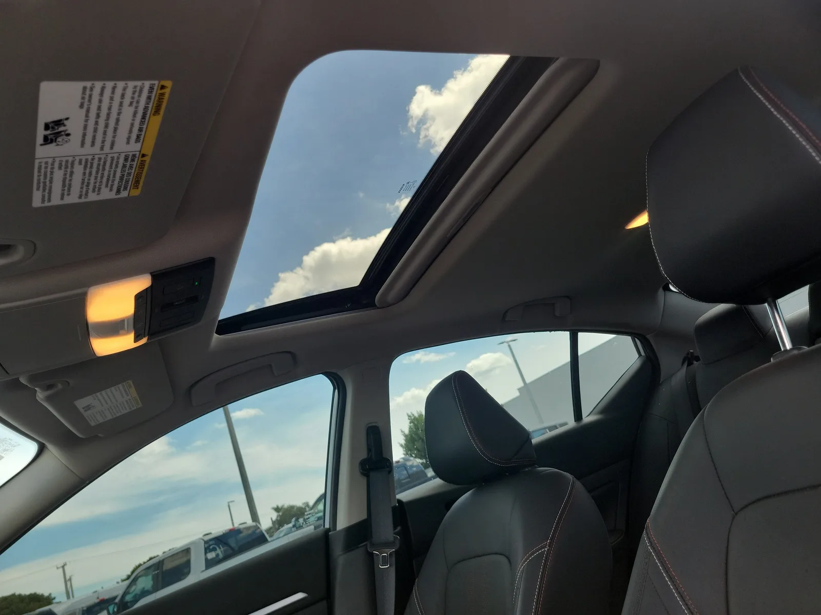 2024 Nissan Altima 2.5 SR photo 10