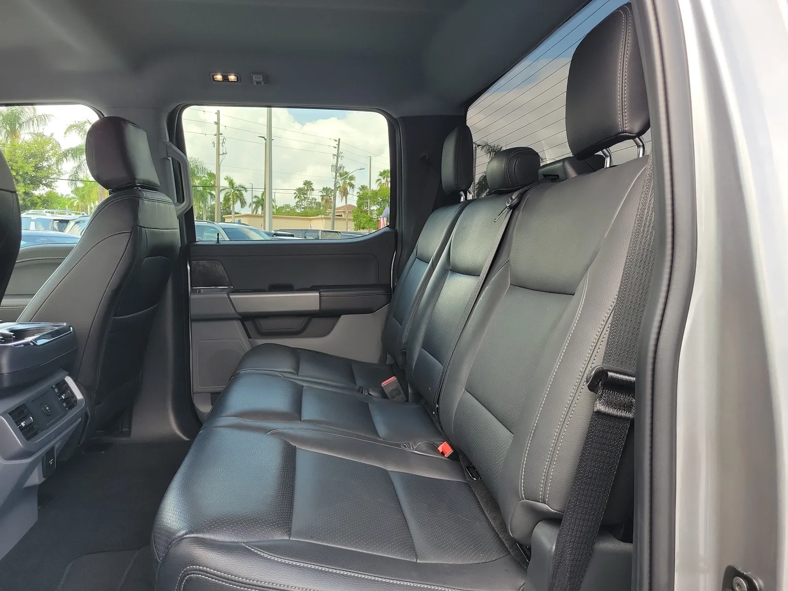 2025 Ford F-150 Lightning XLT photo 20