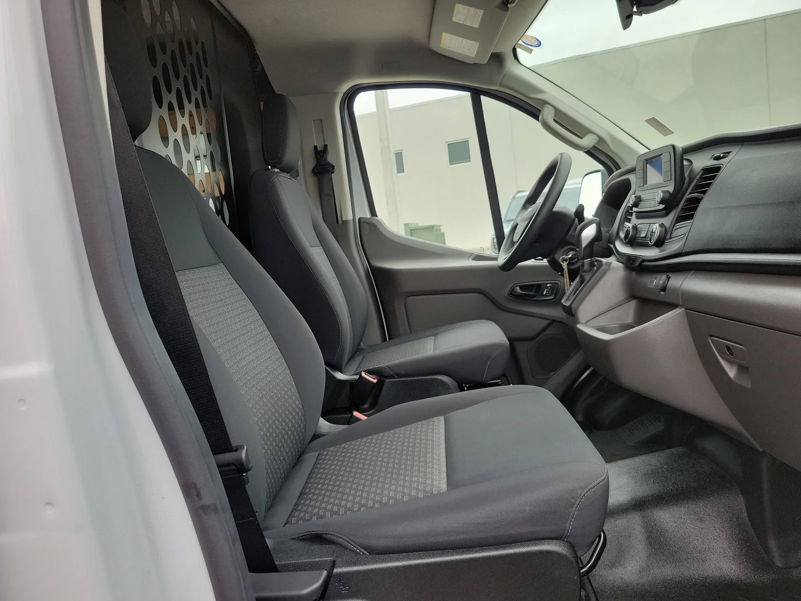 2025 Ford Transit Cargo Van Base photo 20