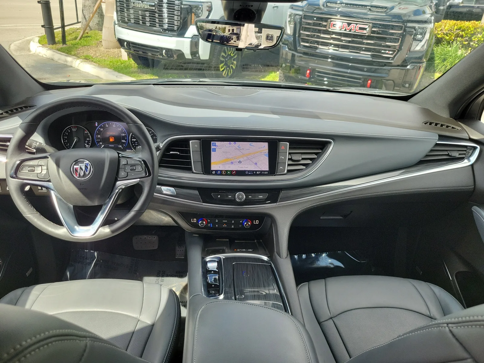 2024 Buick Enclave Premium photo 18