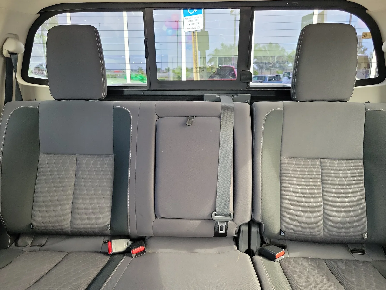 2021 Nissan Titan SV photo 15