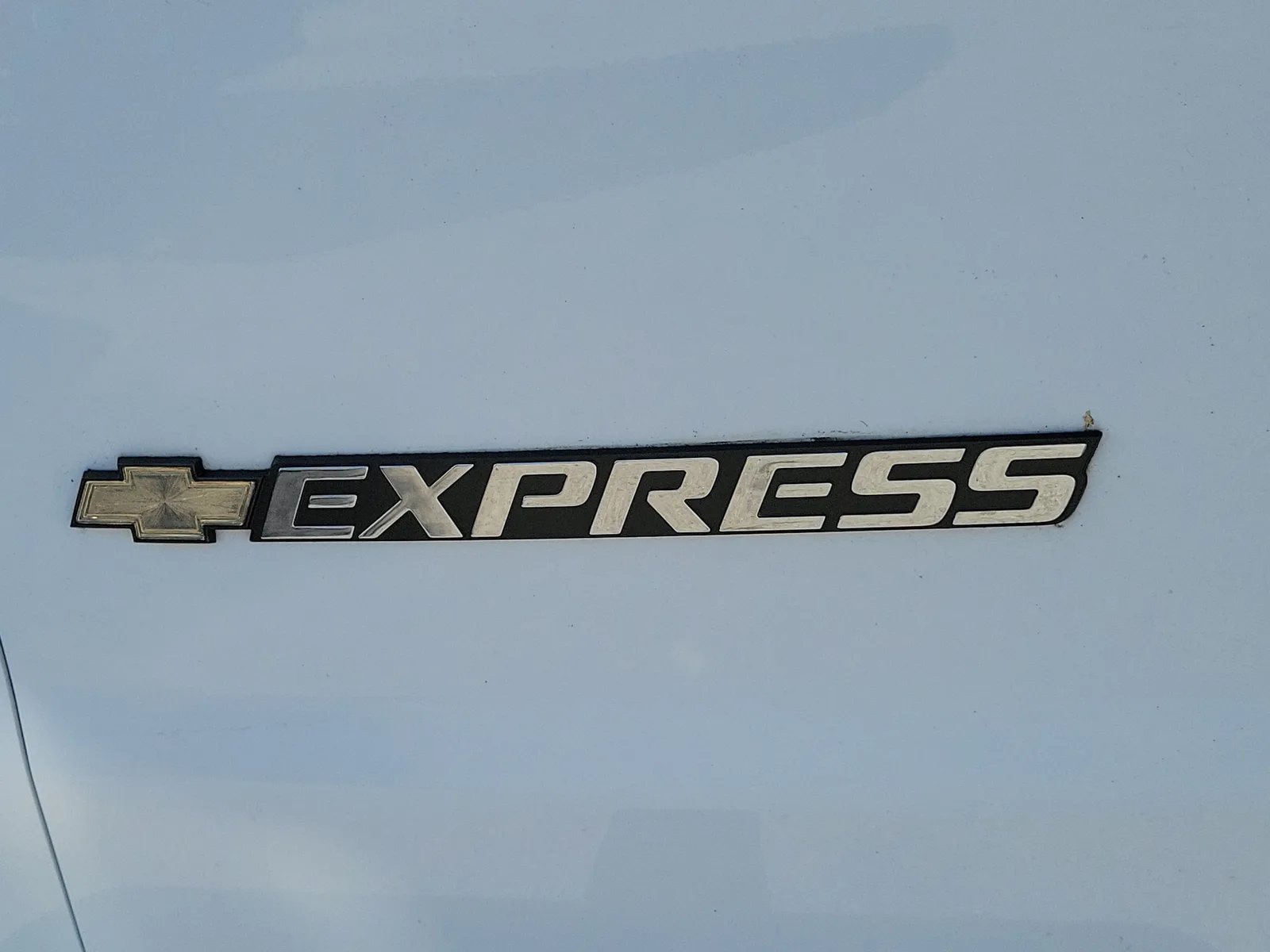 2025 Chevrolet Express Cargo Van Work Van photo 27