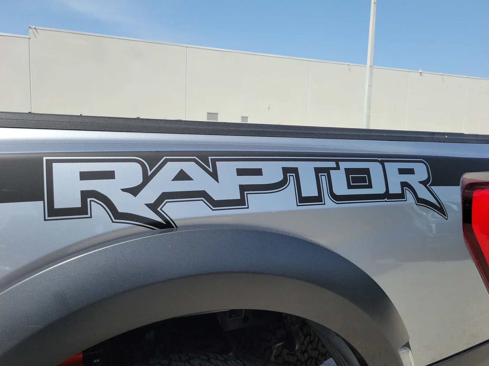 2022 Ford F-150 Raptor 4WD photo 30