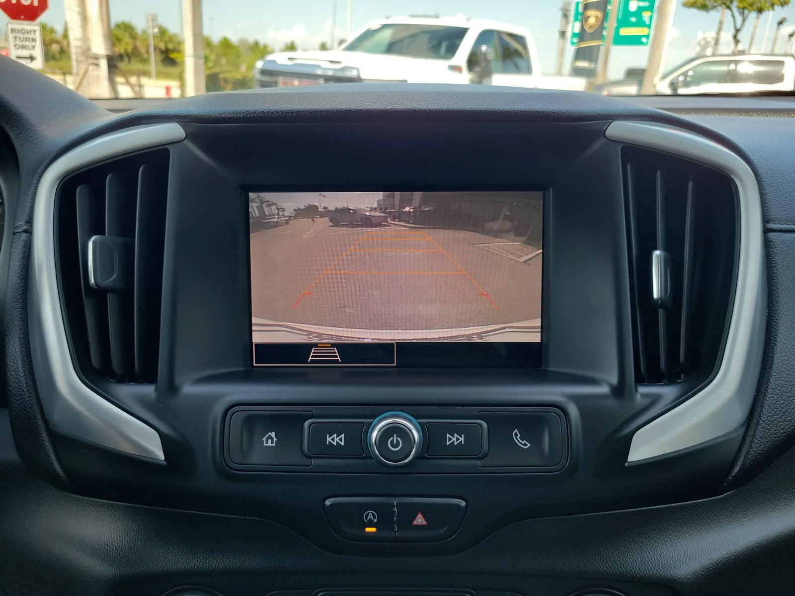 2023 GMC Terrain SLE photo 26