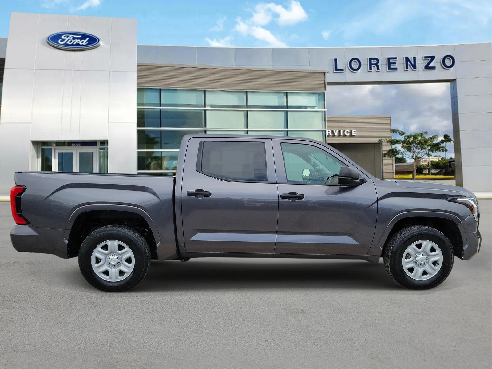 2023 Toyota Tundra 2WD SR photo 4