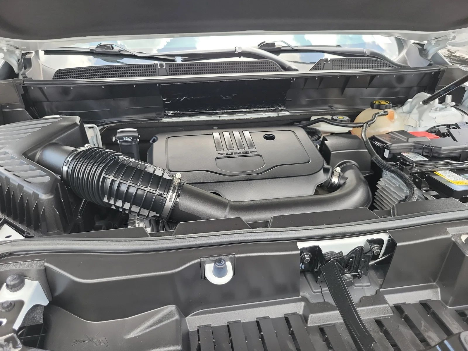 2023 GMC Acadia SLE photo 27
