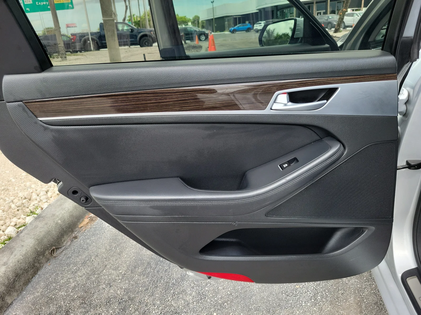 2017 Genesis G80 3.8L photo 25