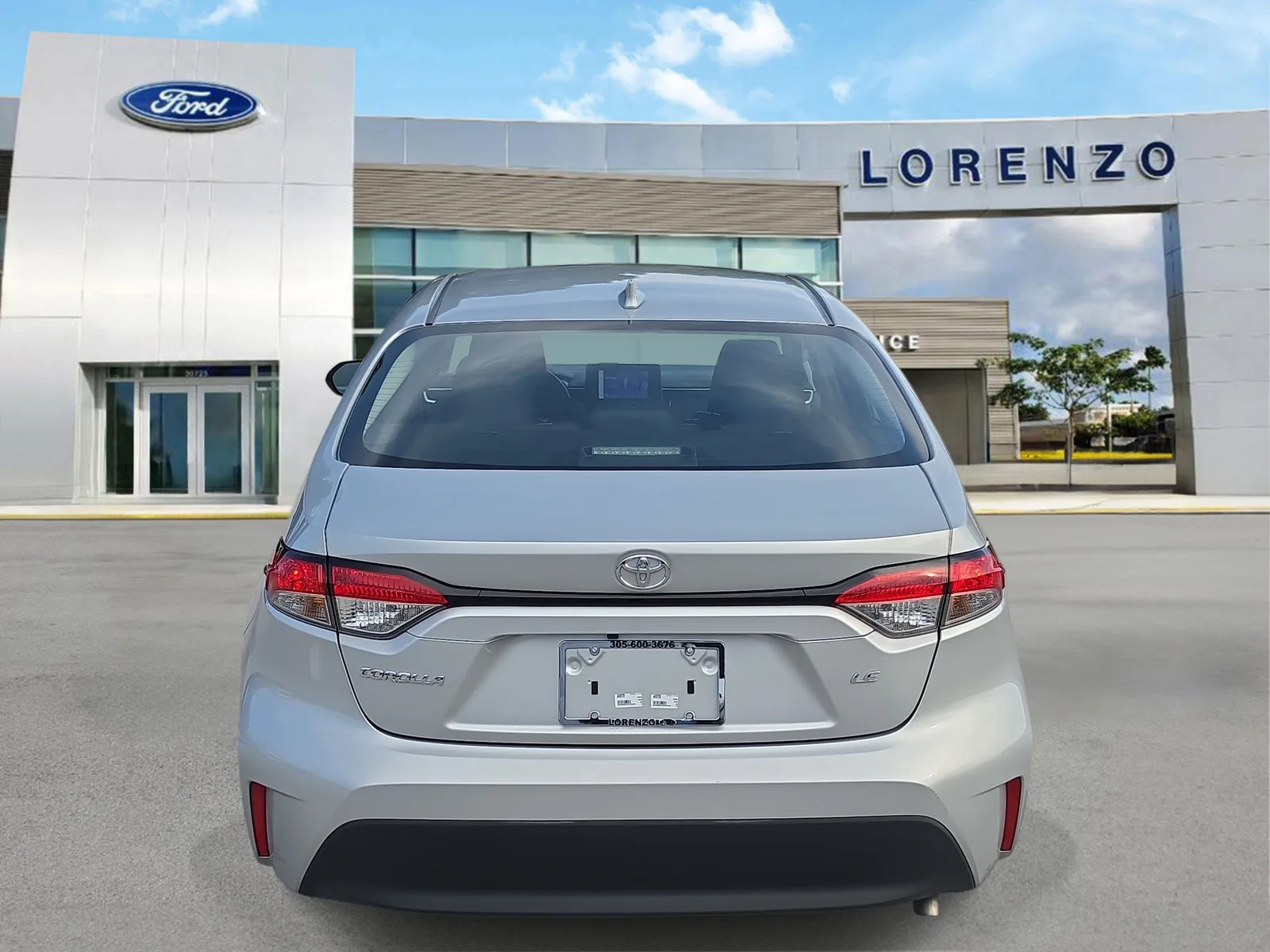 2024 Toyota Corolla LE photo 5