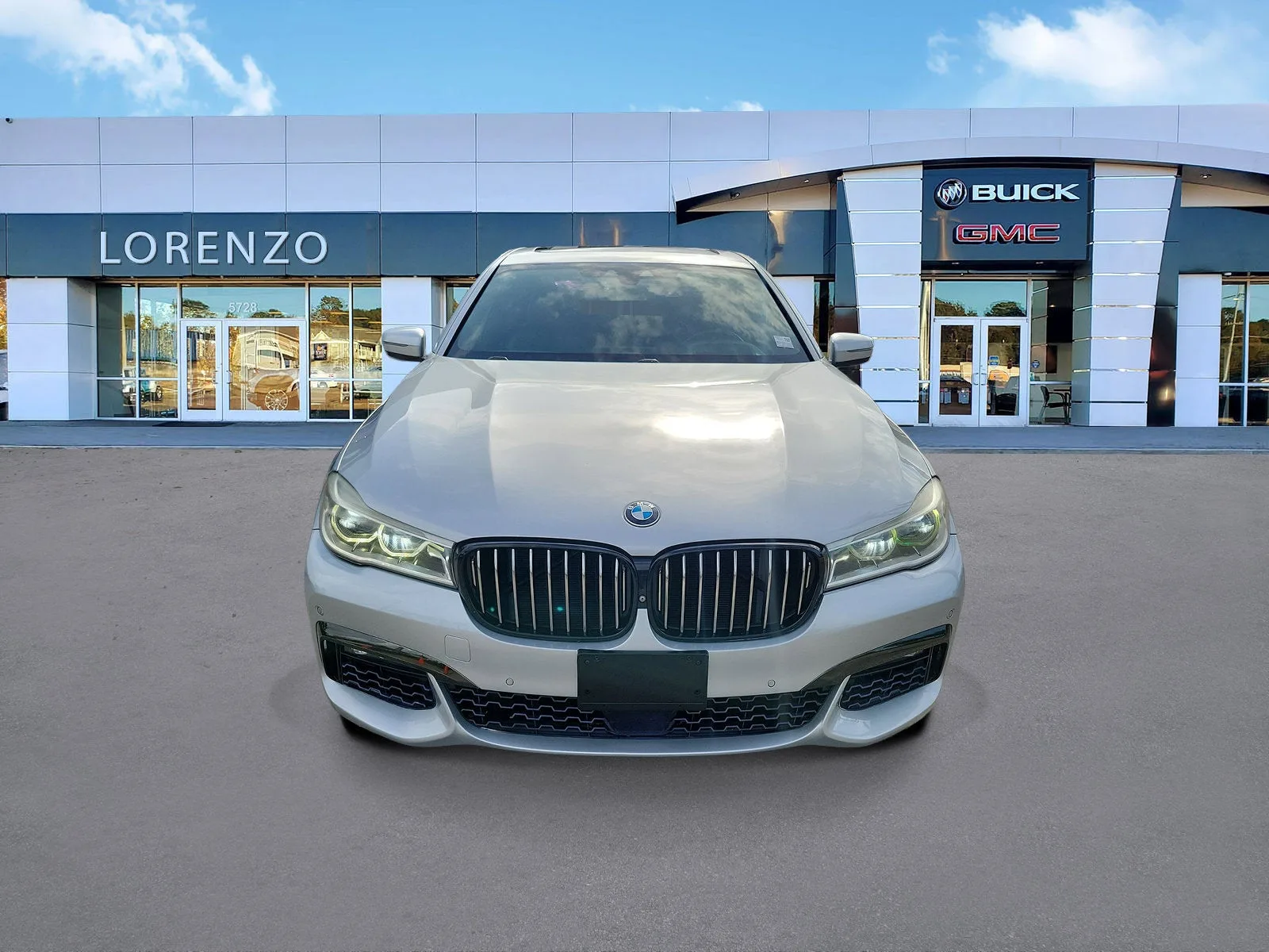 2017 BMW 7 Series 750i photo 2