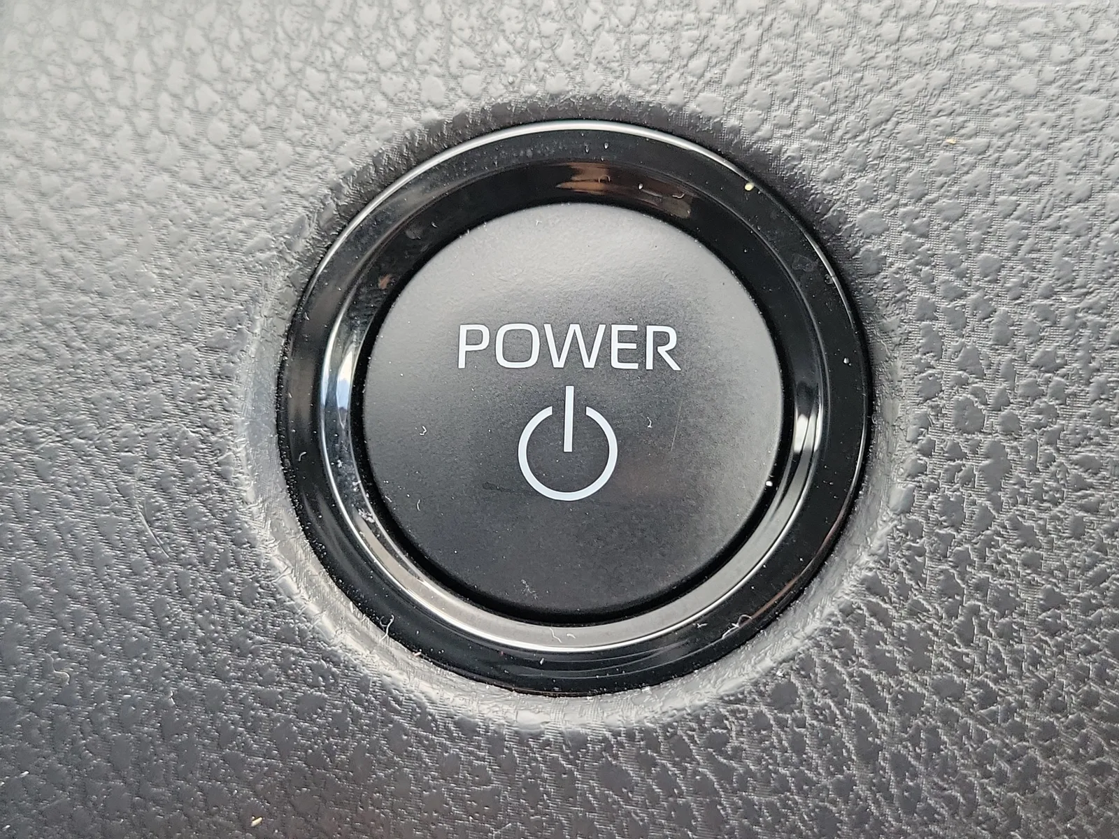 2025 Toyota Camry LE photo 19