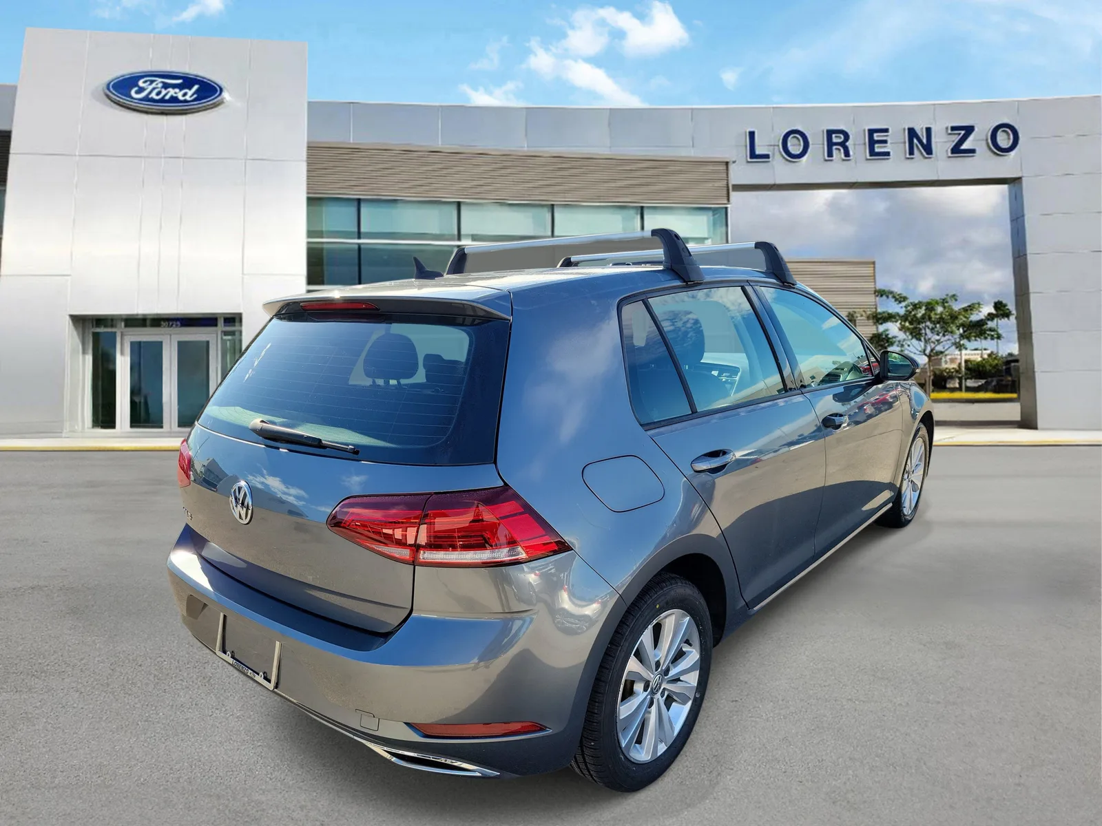 2020 Volkswagen Golf TSI photo 4