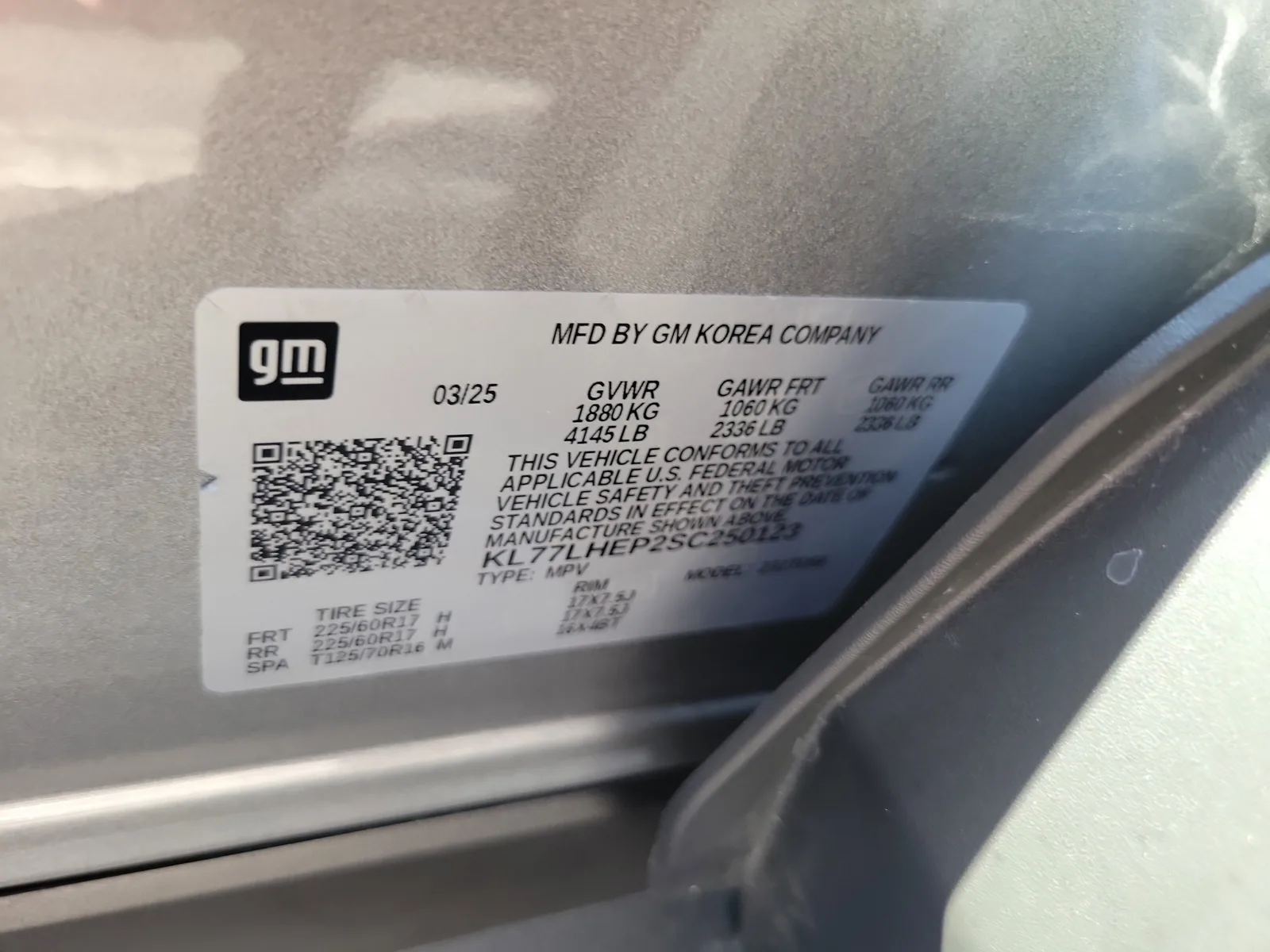 2025 Chevrolet Trax LT photo 29