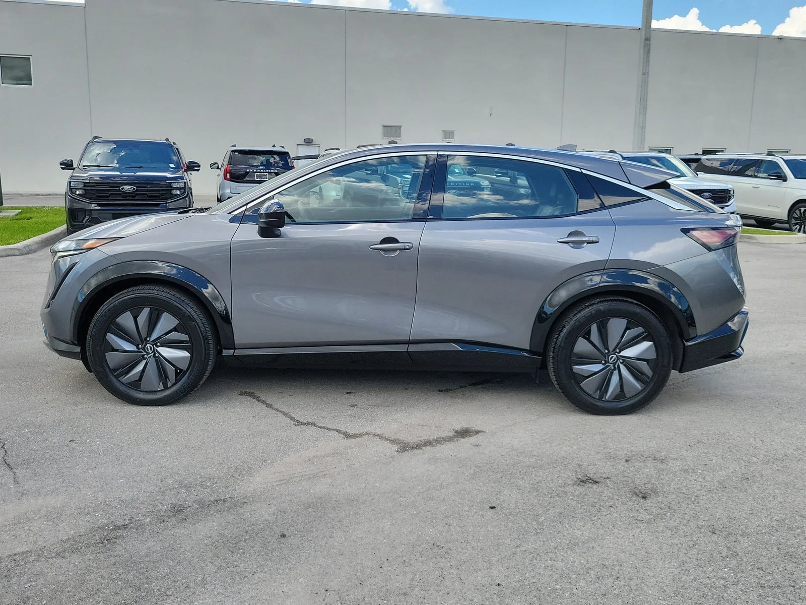 2023 Nissan ARIYA ENGAGE photo 8