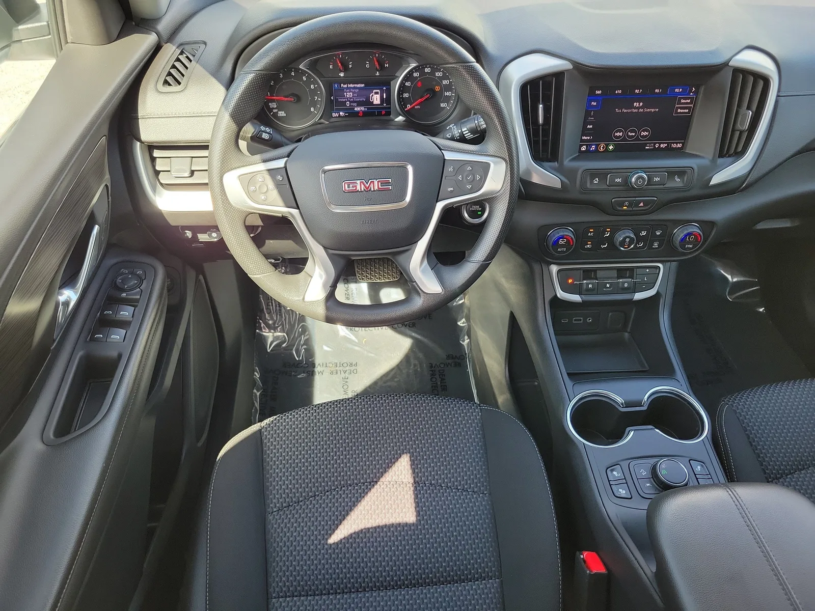 2023 GMC Terrain SLE photo 23