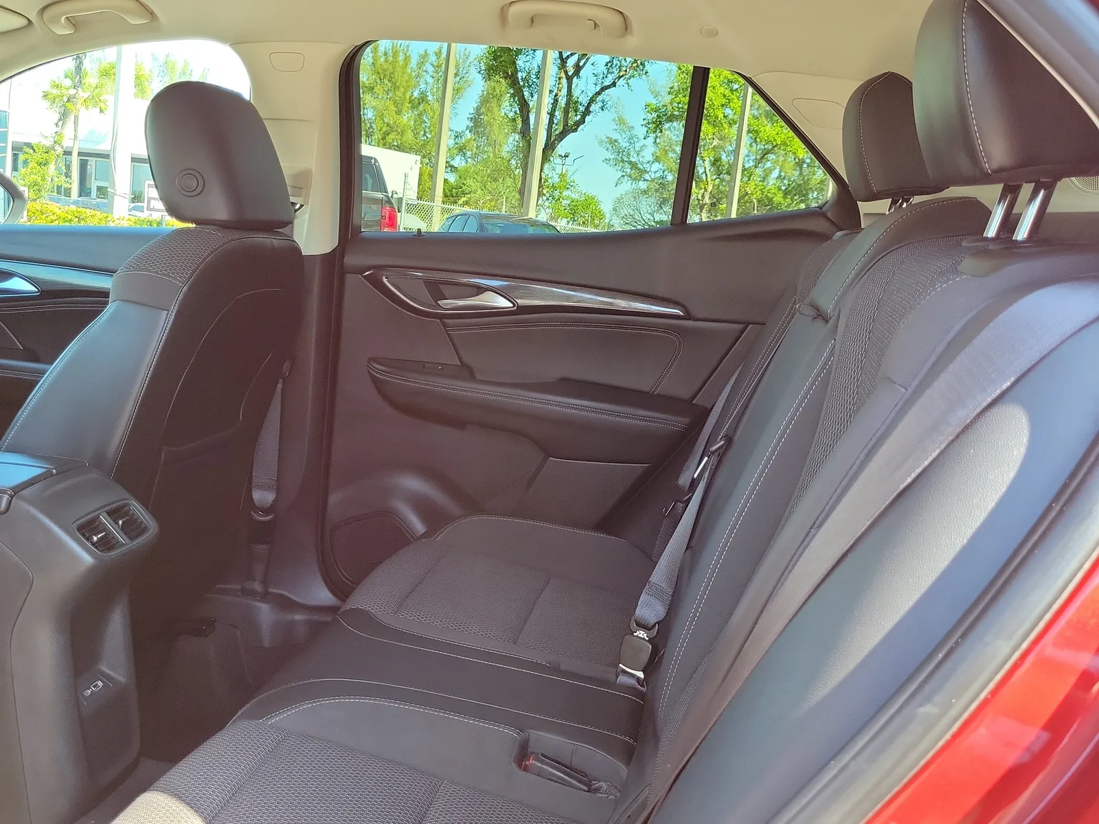 2023 Buick Envision Preferred photo 12