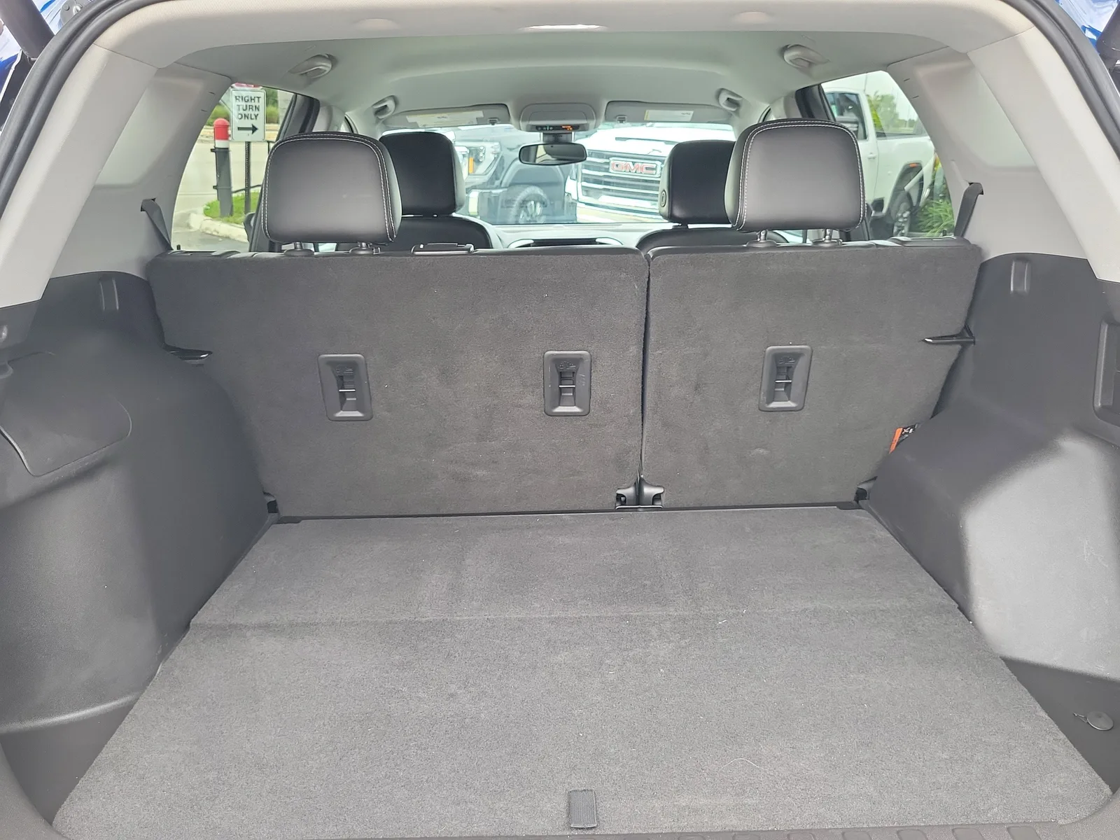 2022 GMC Terrain SLT photo 16