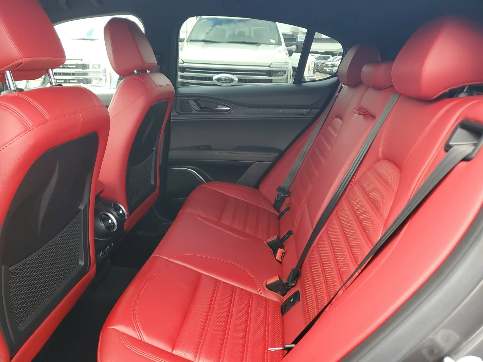 2022 Alfa Romeo Stelvio Sprint 4WD photo 12