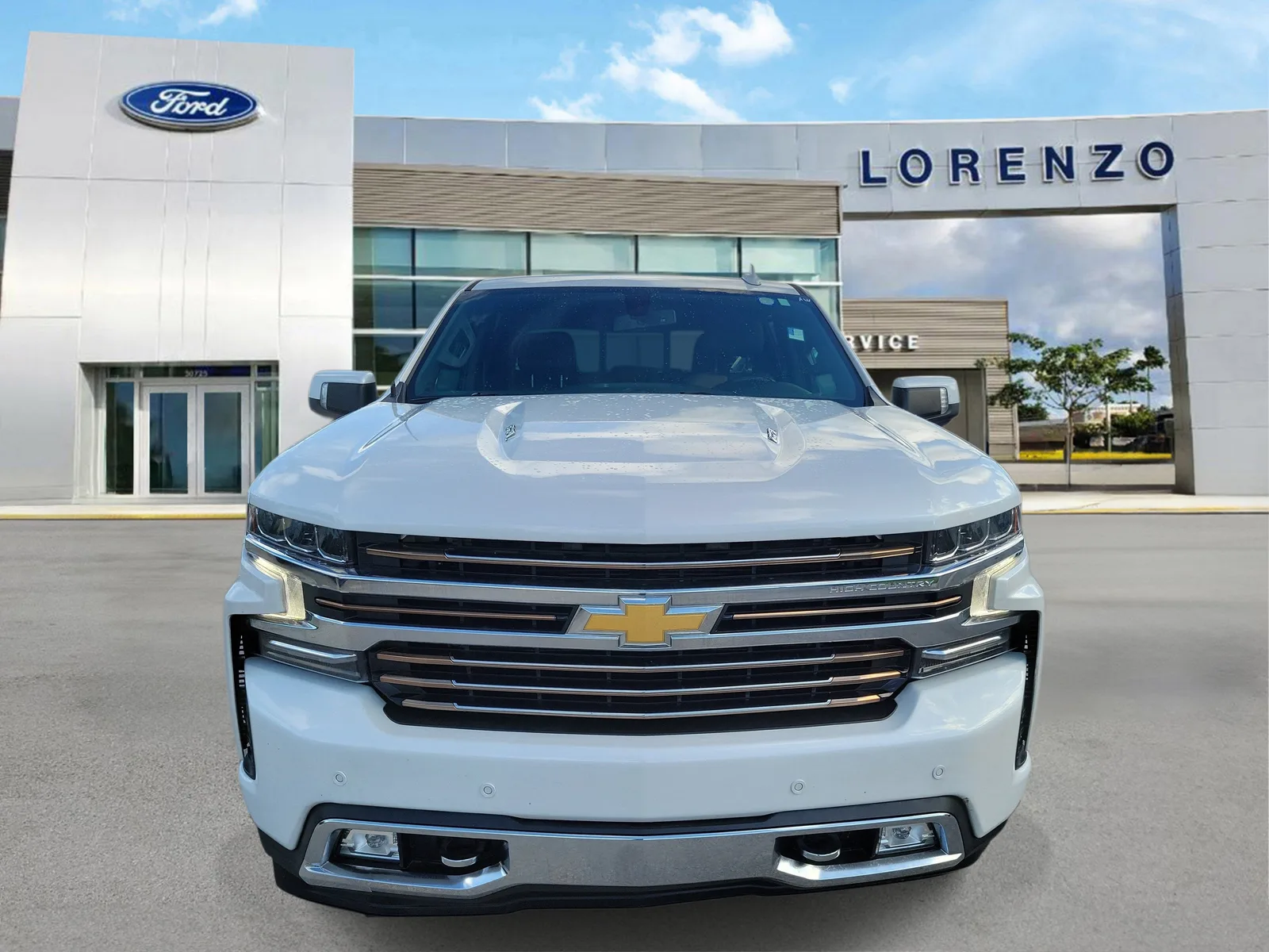 2022 Chevrolet Silverado 1500 LTD High Country photo 2