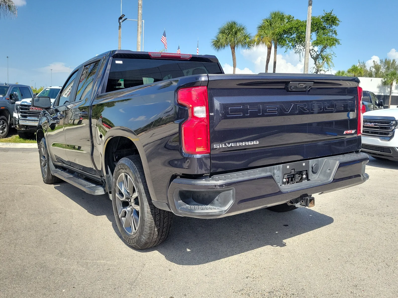2024 Chevrolet Silverado 1500 RST photo 7