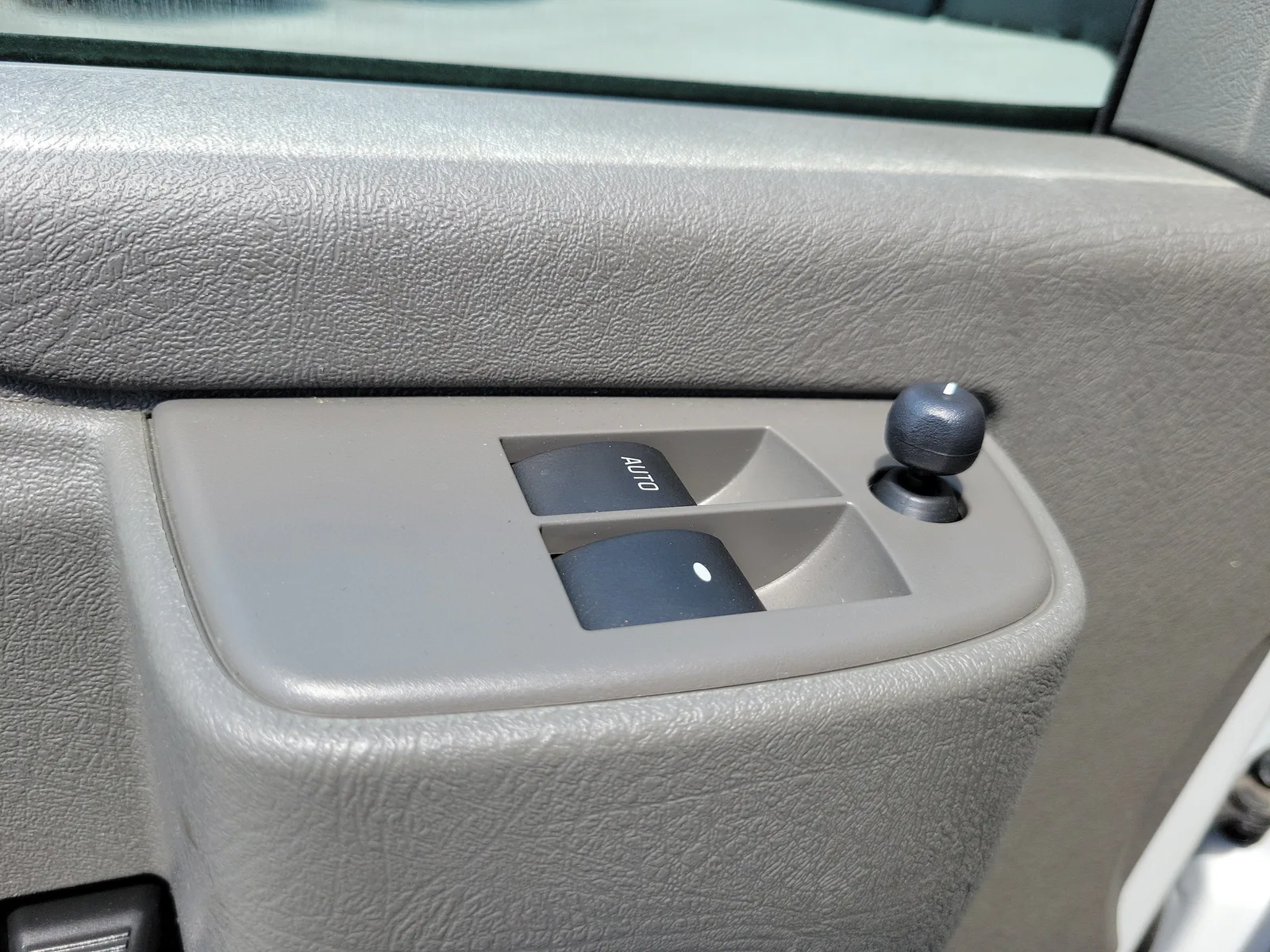 2024 GMC Savana Cargo Van Work Van photo 18