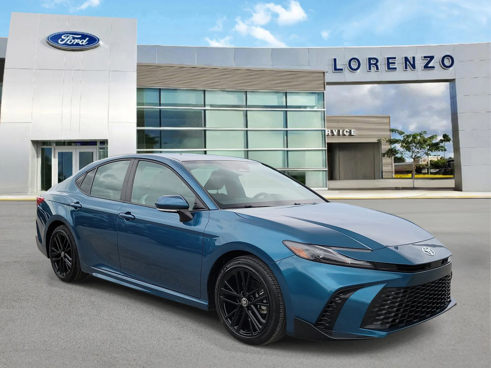 2025 Toyota Camry SE photo 3