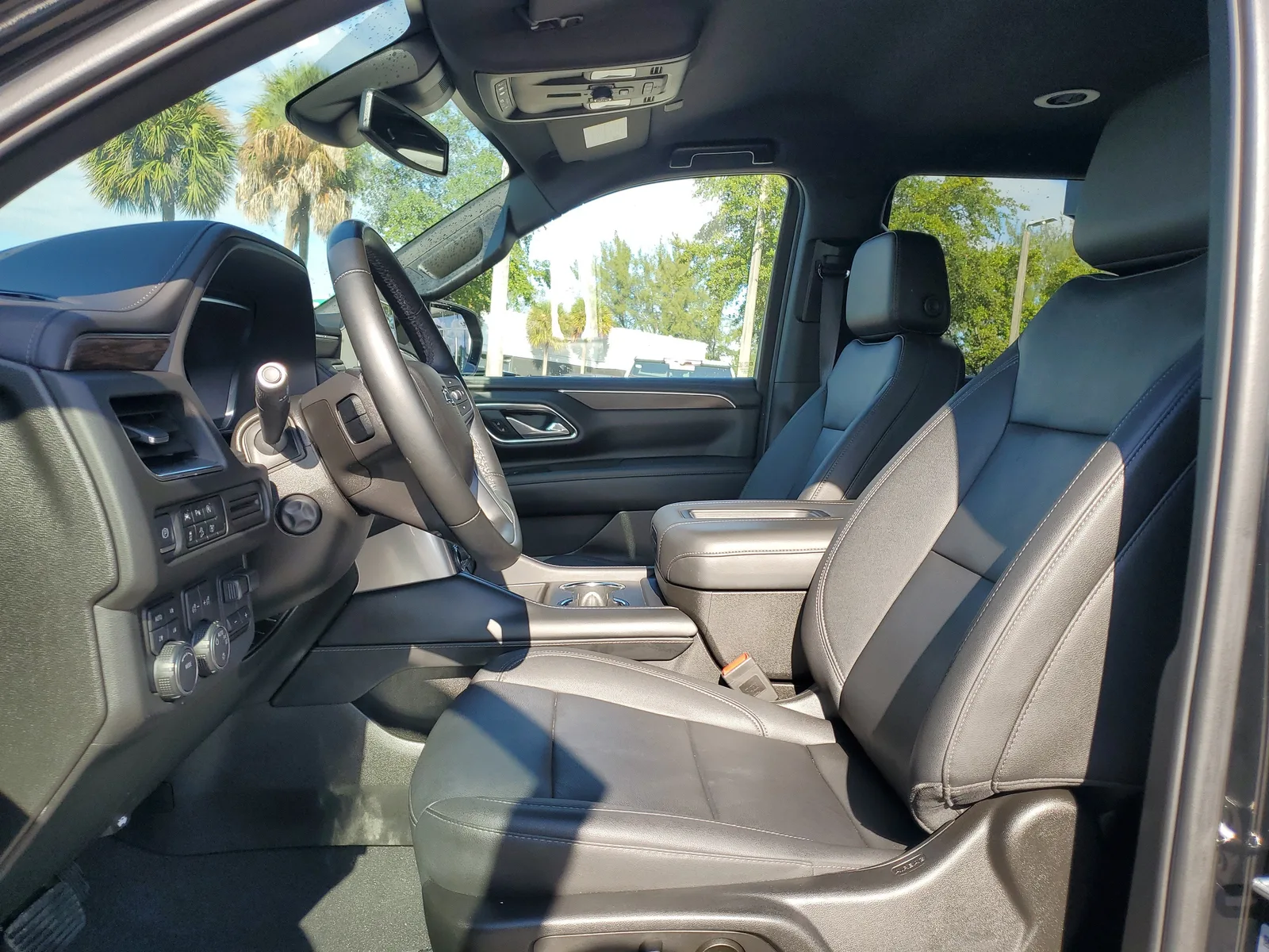2023 Chevrolet Tahoe Z71 photo 12