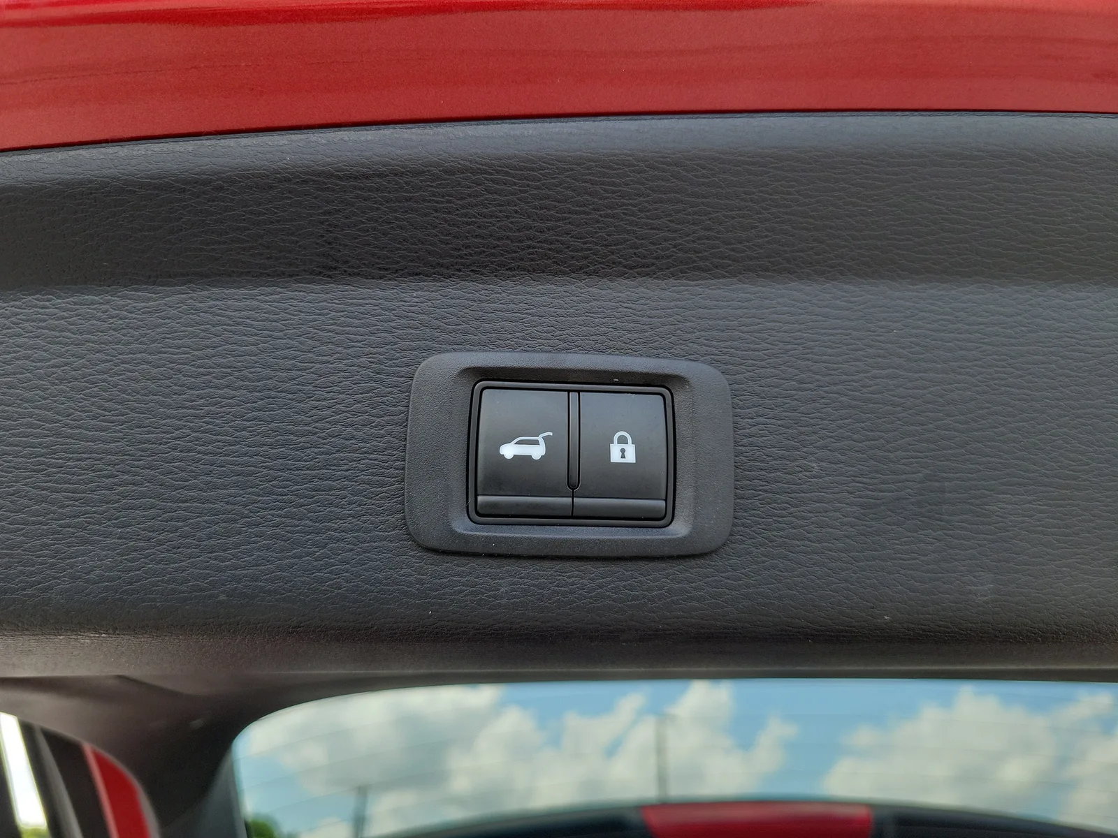 2024 Mitsubishi Outlander SE photo 16