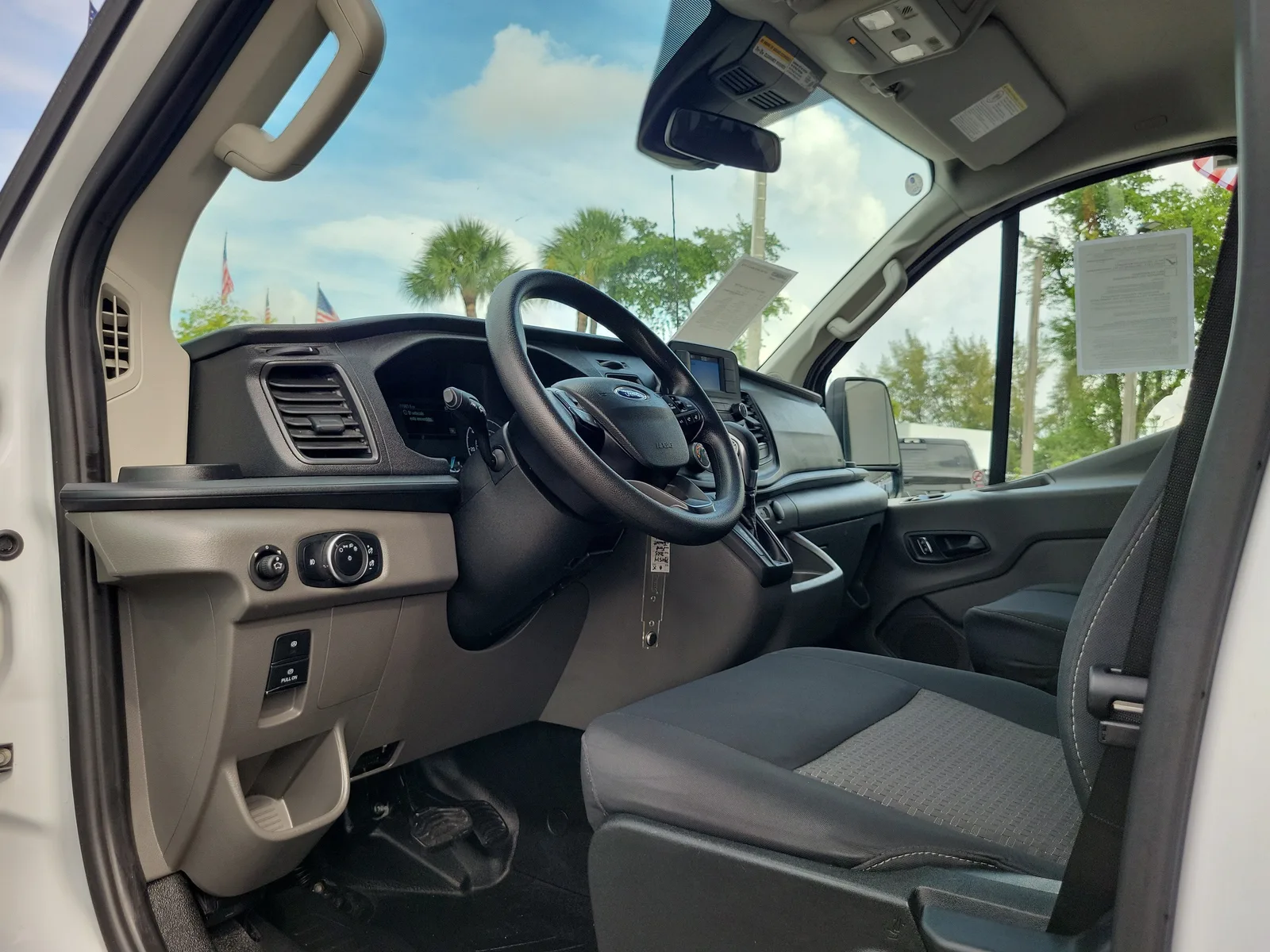 2025 Ford Transit Cargo Van T250 photo 9