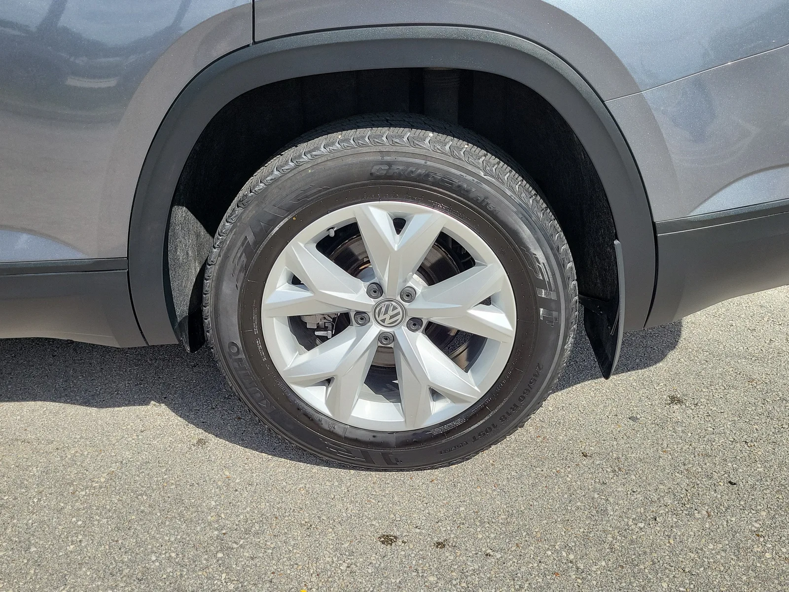 2019 Volkswagen Atlas 3.6L V6 SE photo 26